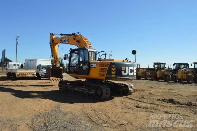 JCB JS205 Mini rýpadla < 7t