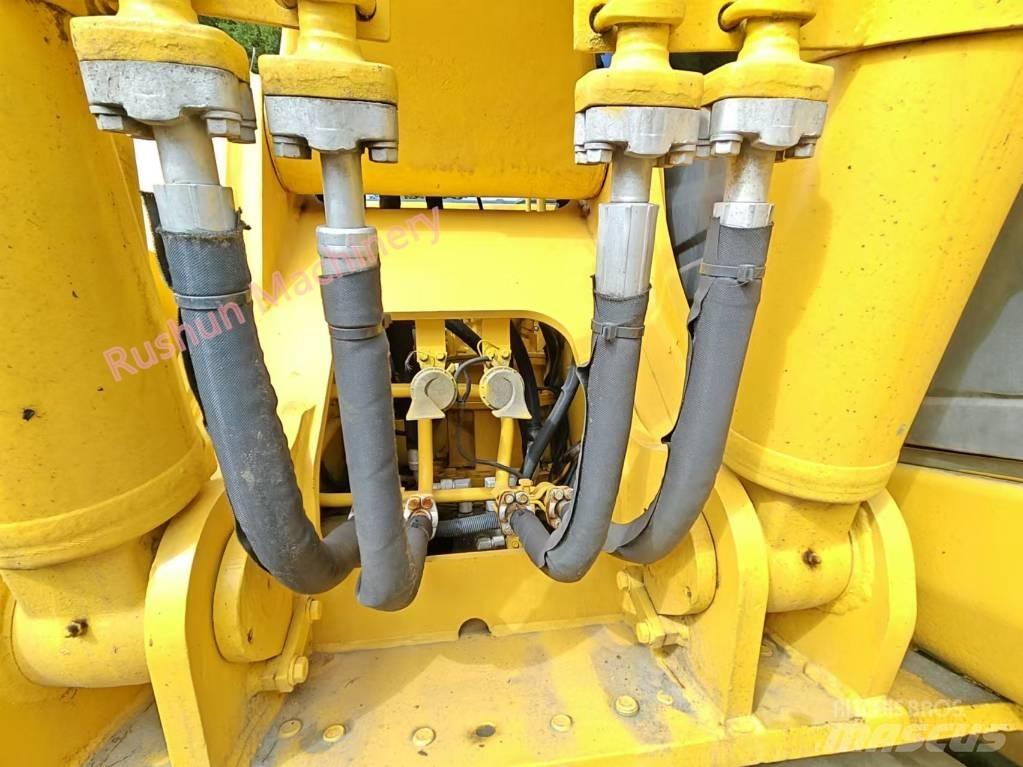 Komatsu PC 220-7 Pásová rýpadla
