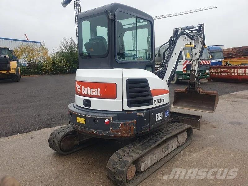 Bobcat E35 - 3500 KG Mini rýpadla < 7t