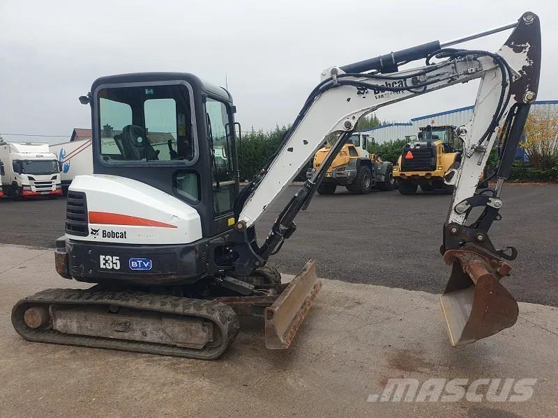 Bobcat E35 - 3500 KG Mini rýpadla < 7t