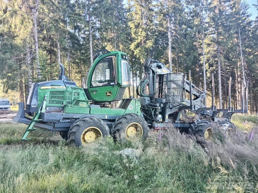 John Deere 1510 G Vyvážecí traktory