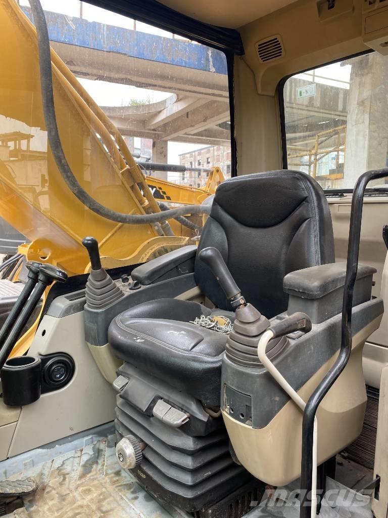 CAT 330 D Pásová rýpadla