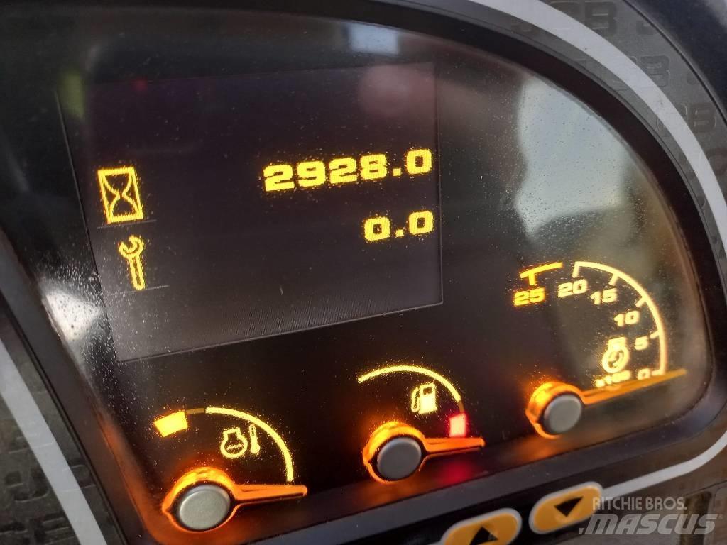 JCB 535-125 Teleskopické manipulátory