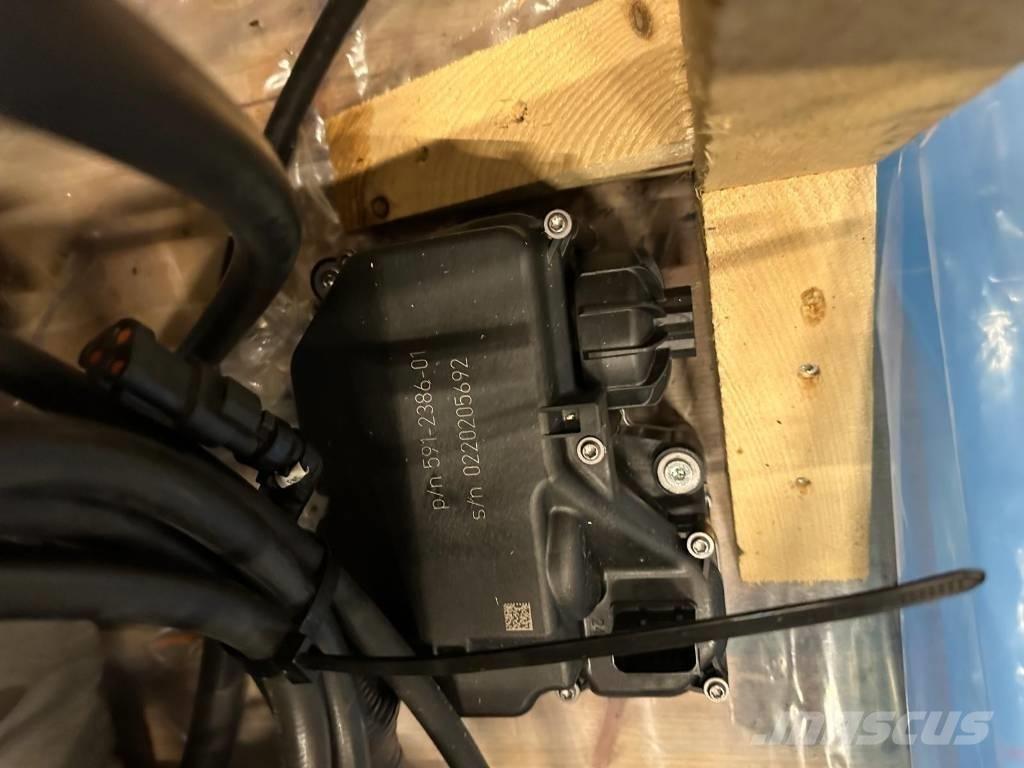 Perkins 1204J-E44TA Další