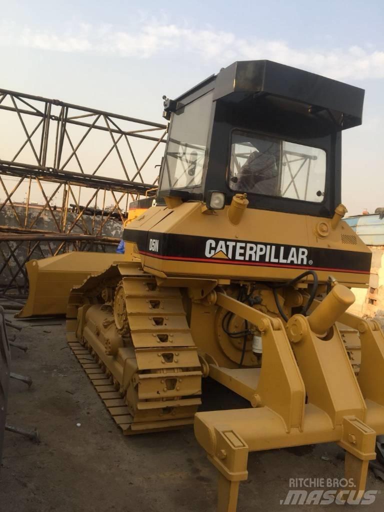 CAT D5N Pásové dozery