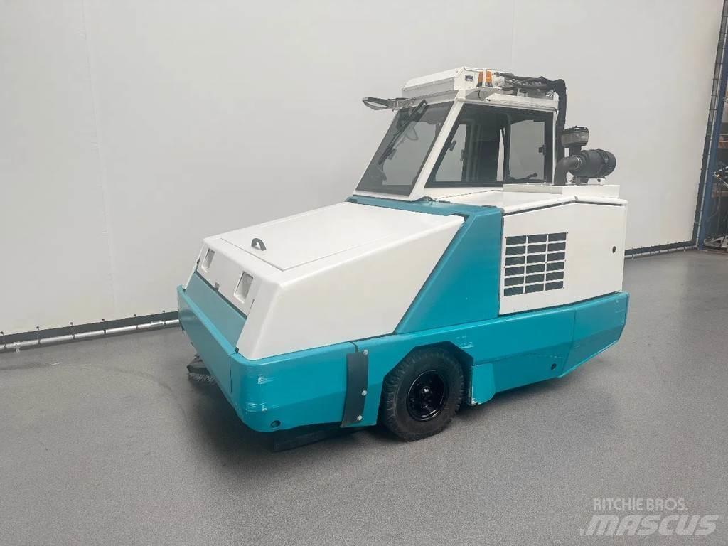 Tennant 800 Zametací stroje