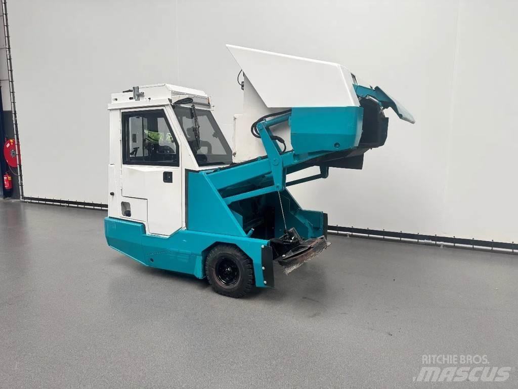 Tennant 800 Zametací stroje