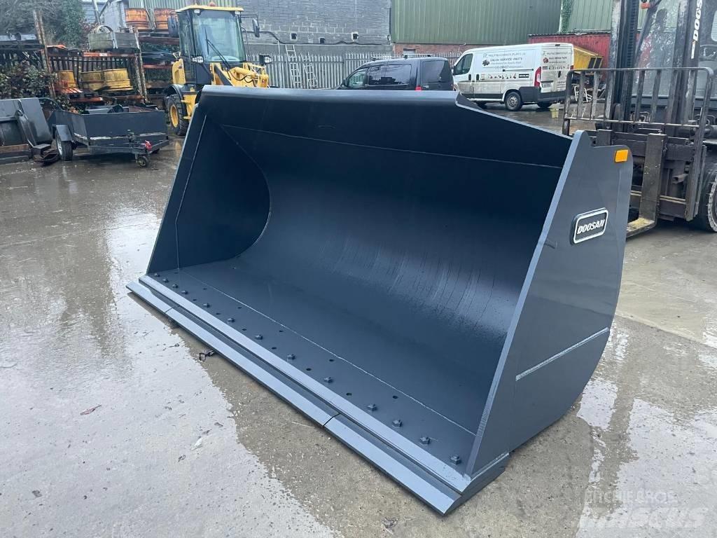 Doosan DL 320-7 Lopaty