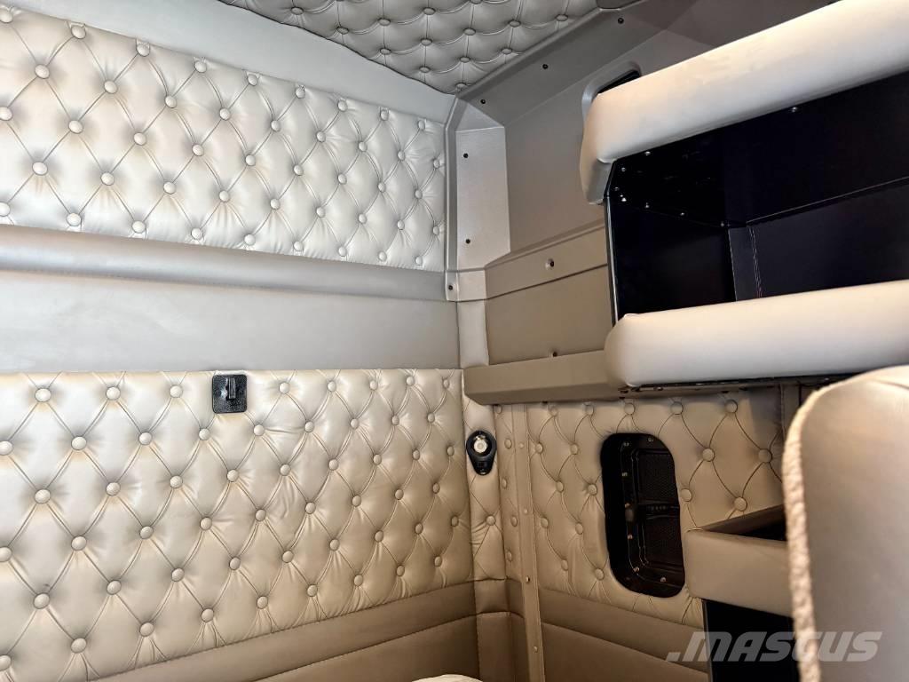 Kenworth T 800 Tahače