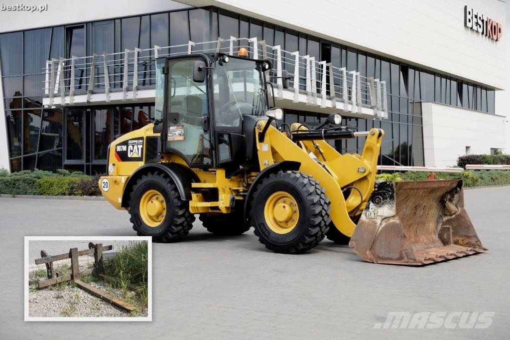 CAT 907 M Kolové nakladače