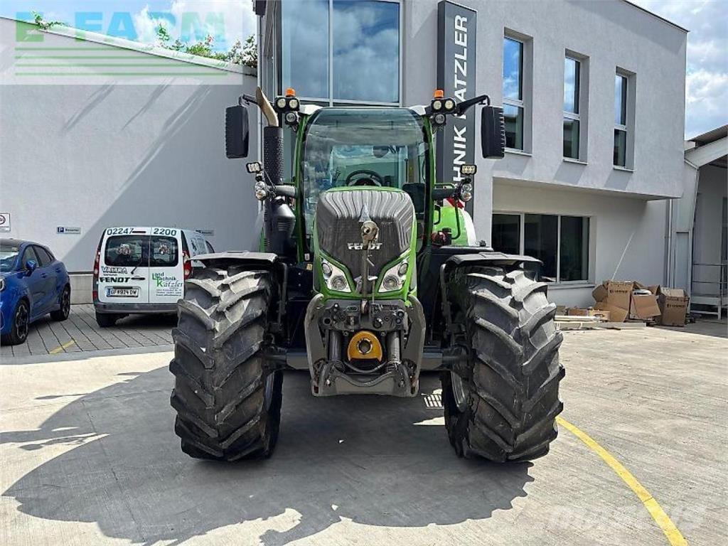 Fendt 724 vario Traktory