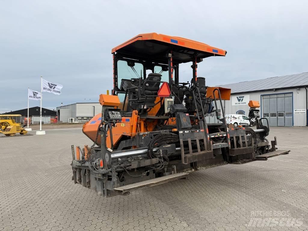 CAT AP 555 E Finišery