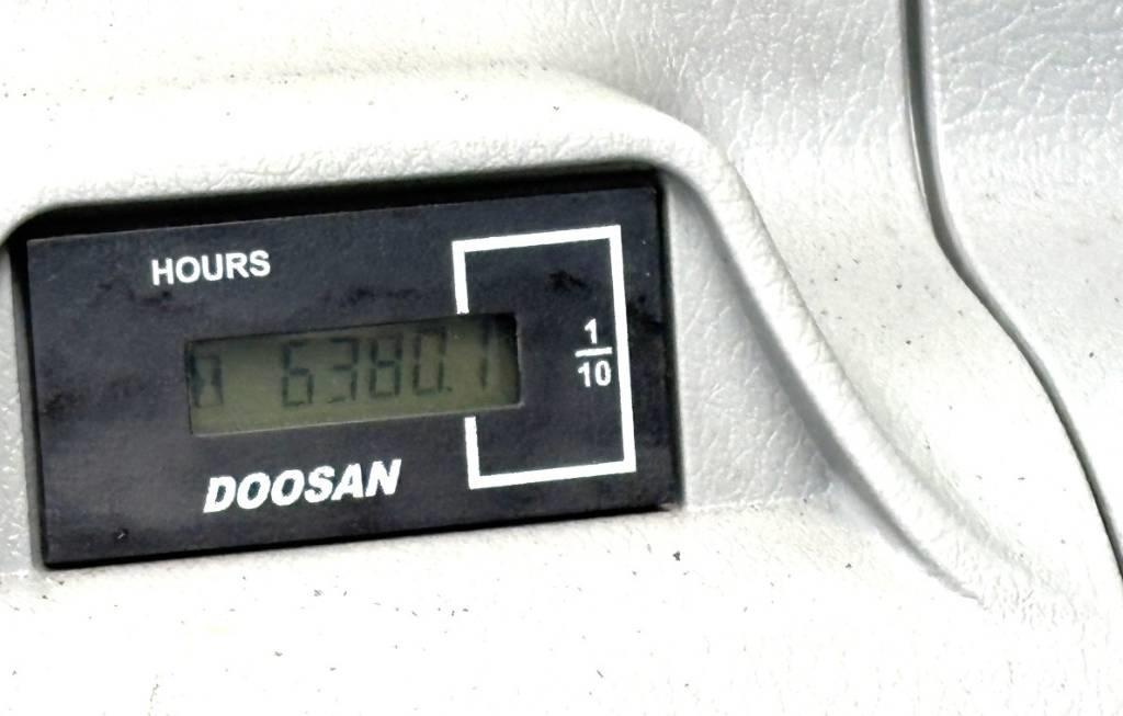 Doosan DX180LC-5 Pásová rýpadla