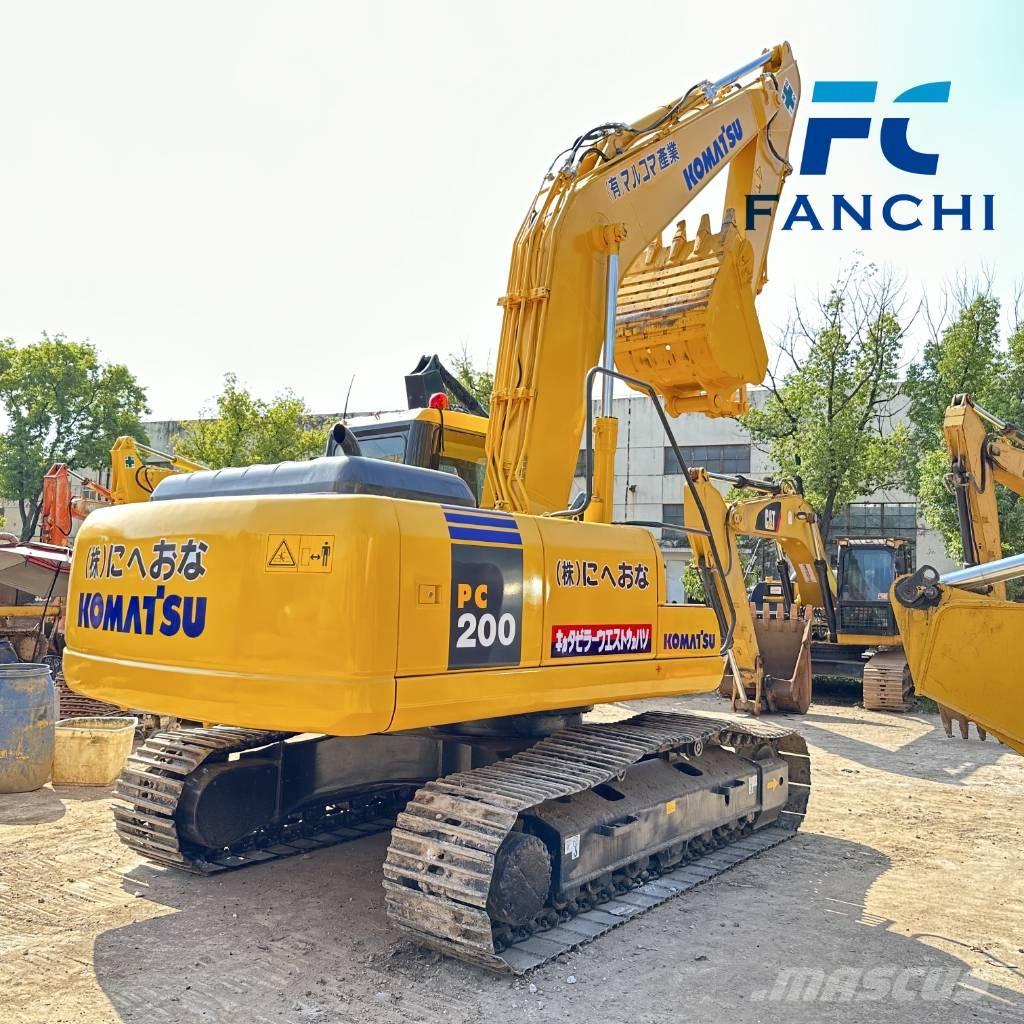 Komatsu PC 200 Pásová rýpadla