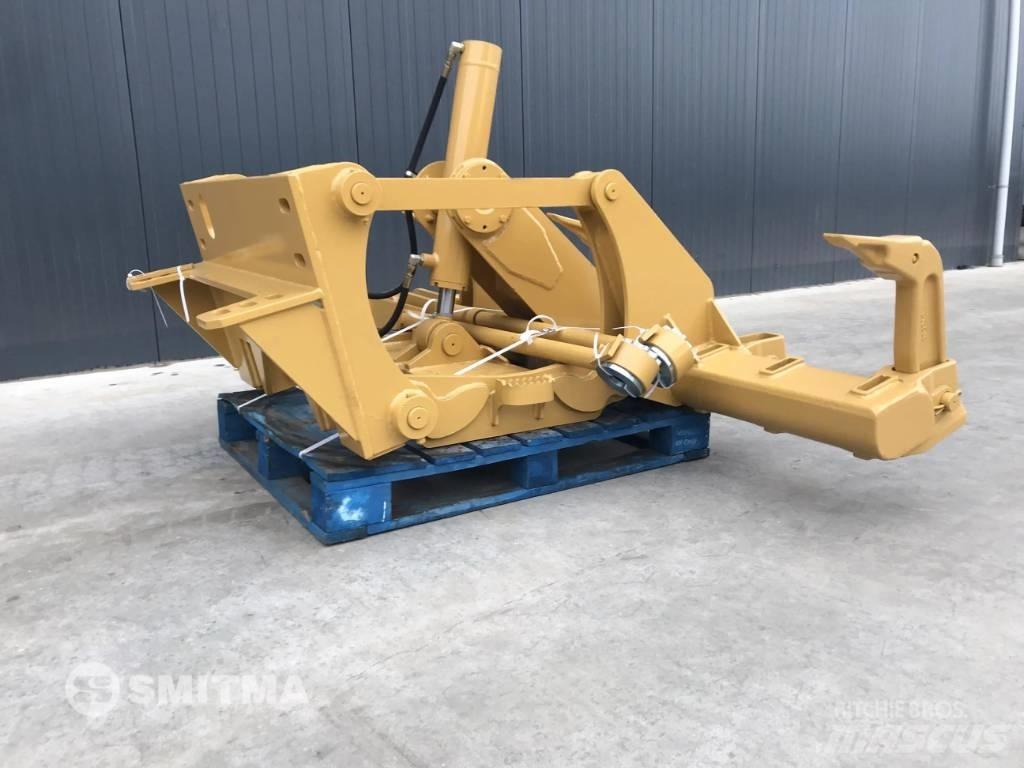 CAT 140M Půdní rozrušovače