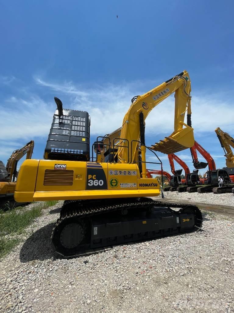 Komatsu PC 360 Pásová rýpadla
