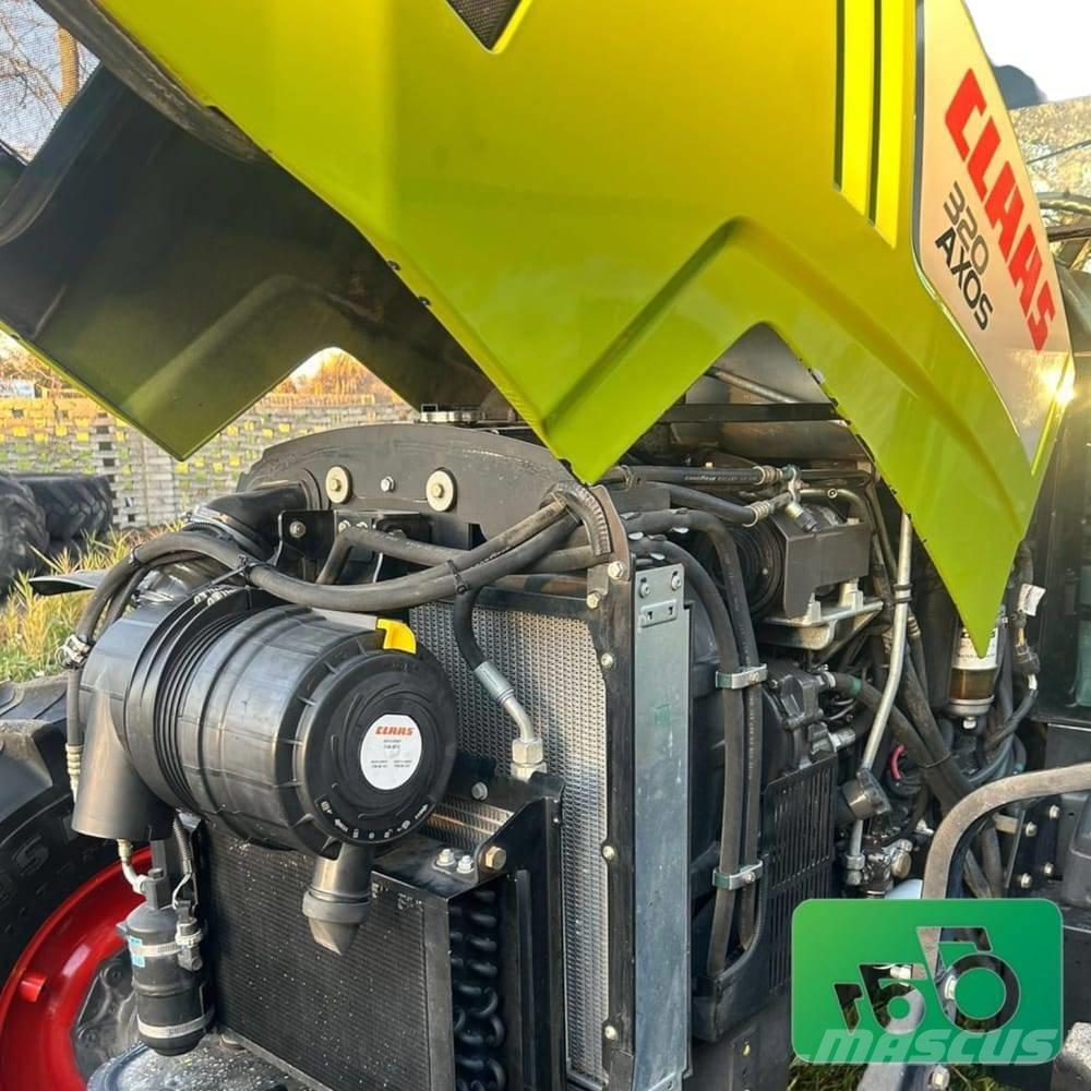 CLAAS Axos 320 Traktory