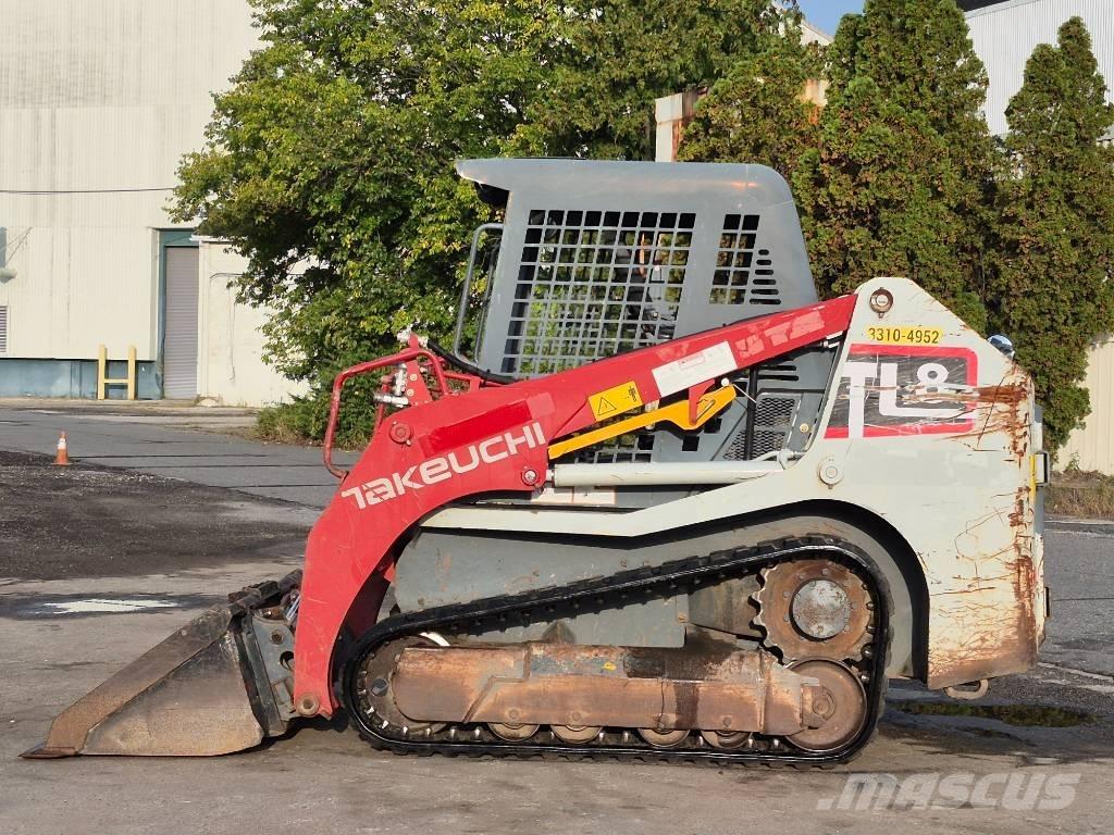 Takeuchi TL 8 Smykem řízené nakladače