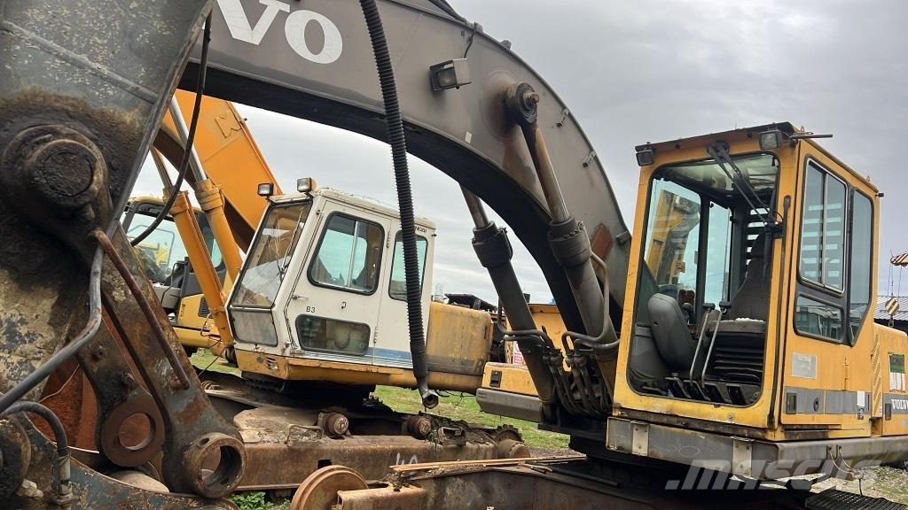 Volvo 280 Radiátory