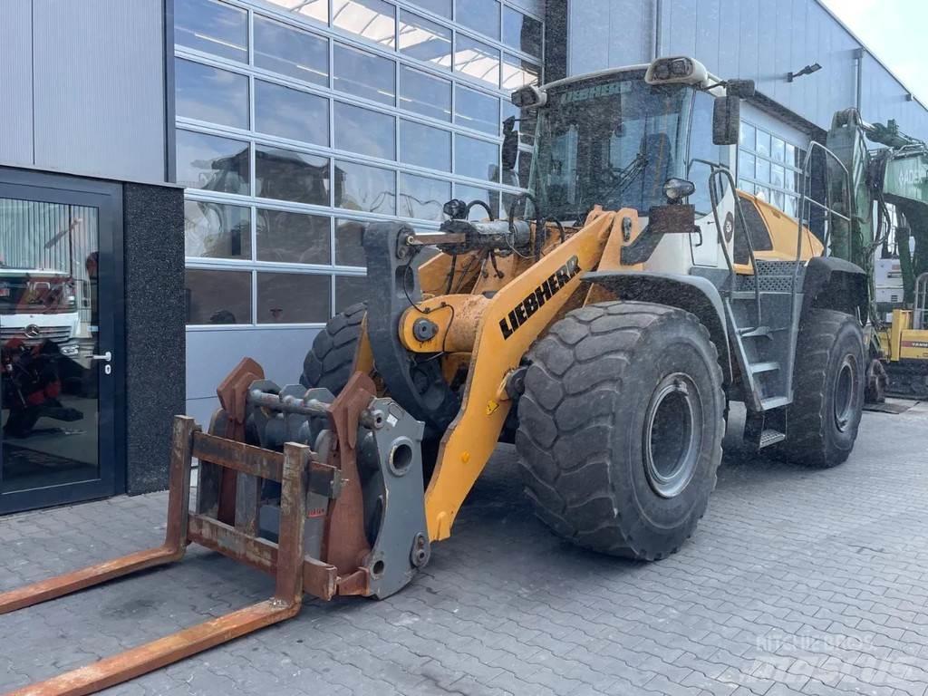 Liebherr L566 Kolové nakladače