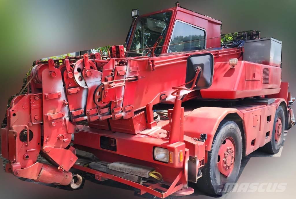 Kato MR 100 Jeřáby pro těžký terén