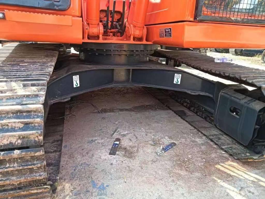 Doosan DX150 Midi rýpadla 7t - 12t