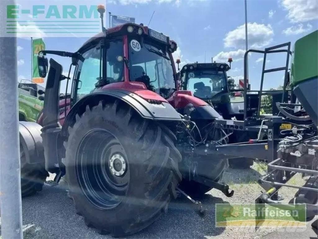 Valtra t 235 Traktory