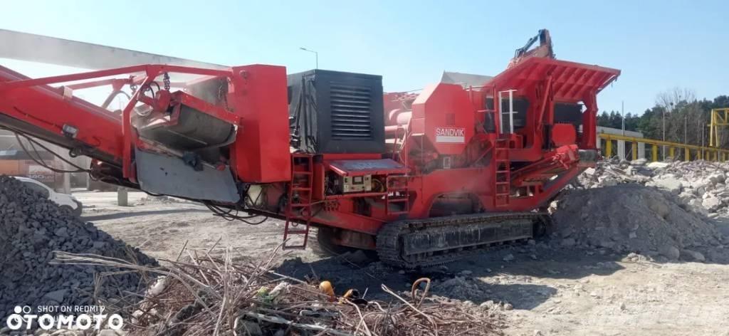 Sandvik QJ 330 Mobilní drtiče