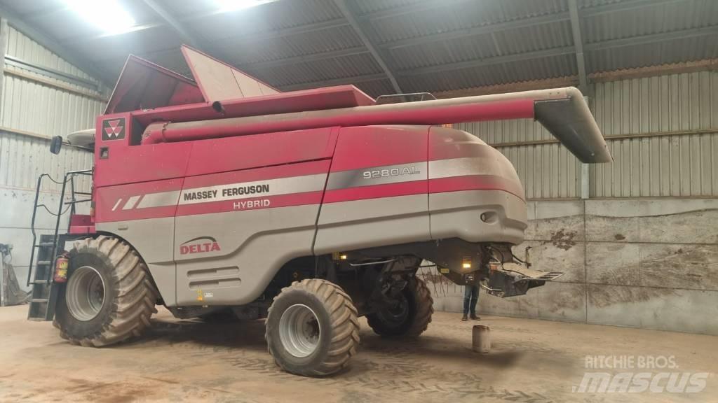 Massey Ferguson 9280 Sklízecí mlátičky