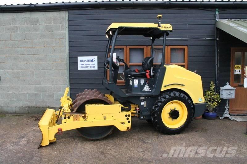 Bomag BW 124 P D H-5 Tahačové válce