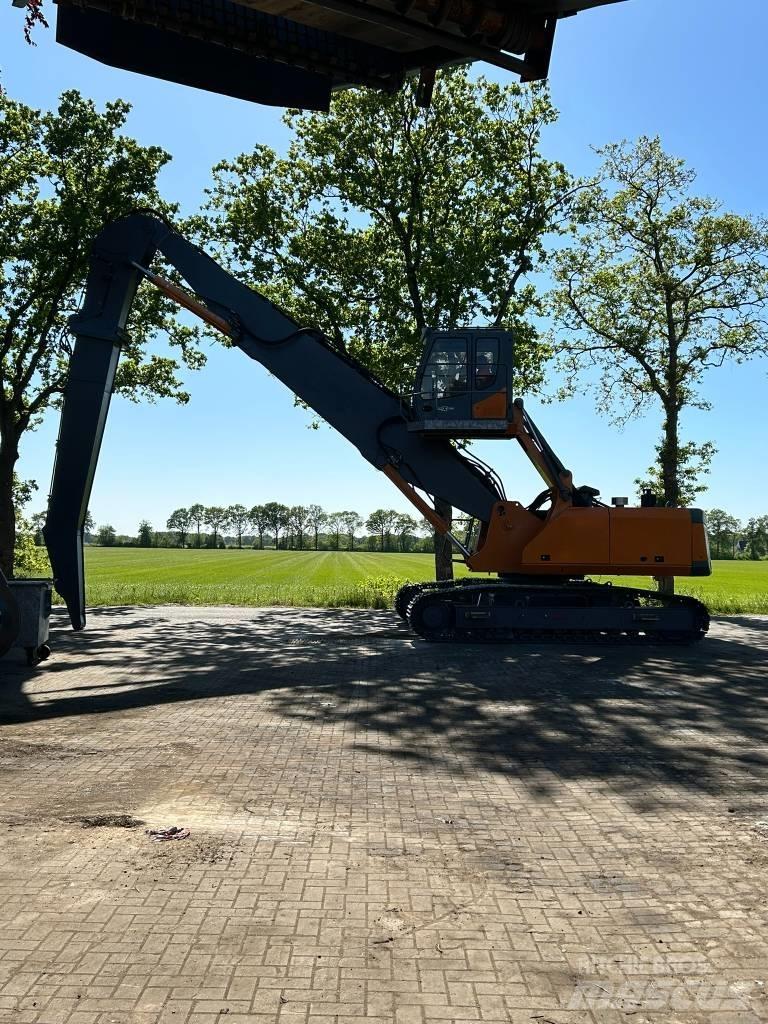 Sennebogen 835 R Stroje pro manipulaci s odpadem