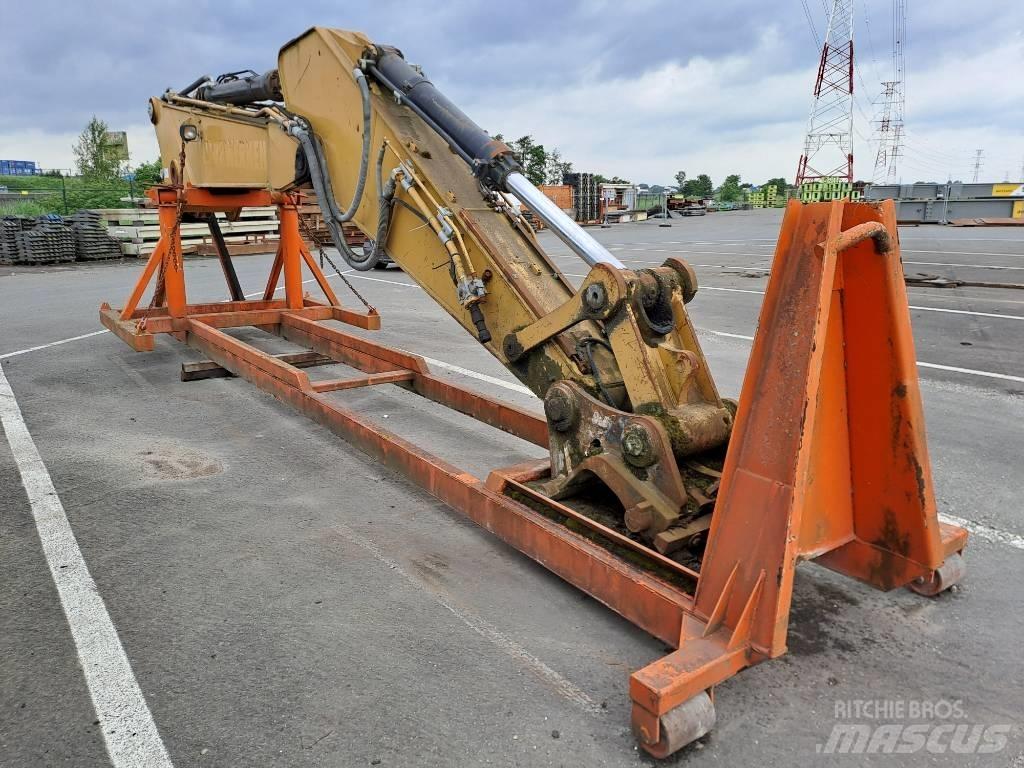 CAT 330DL UHD Demoliční rýpadla
