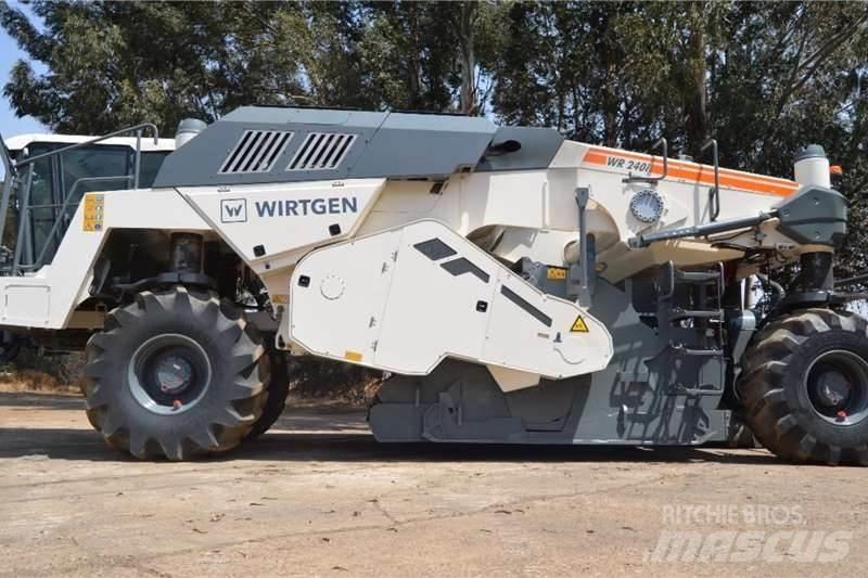 Wirtgen W240 Další