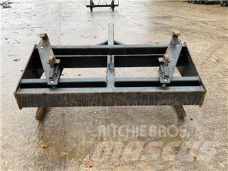 Quicke LIFTING ARM Další příslušenství k traktorům