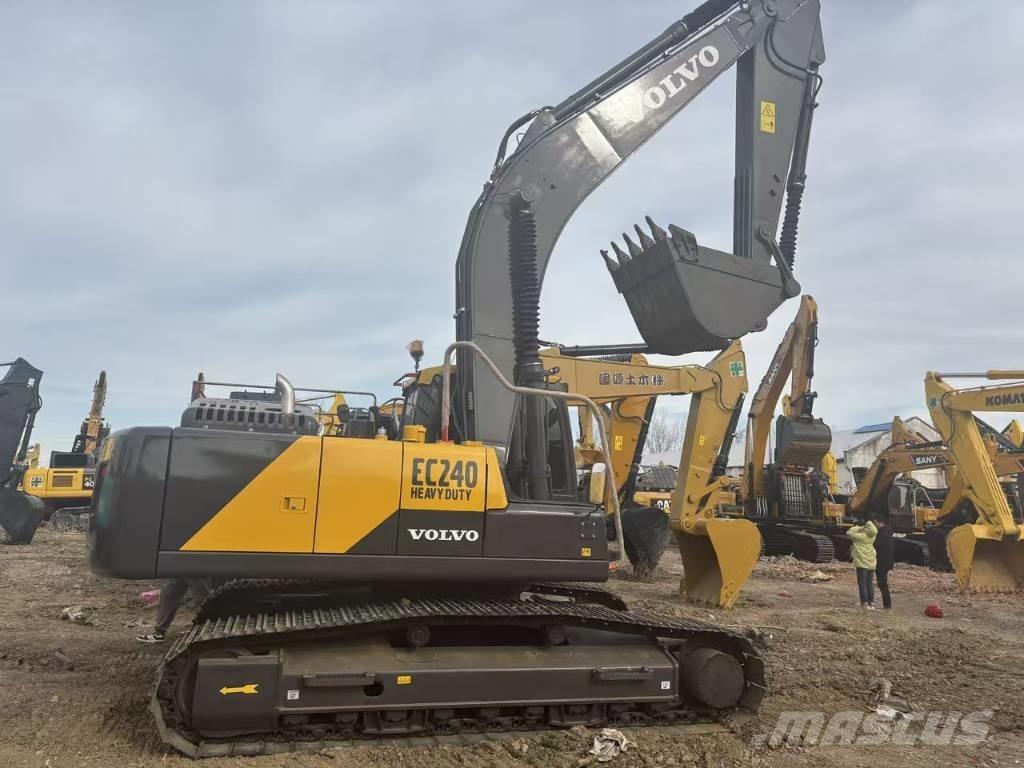 Volvo EC 240 Pásová rýpadla