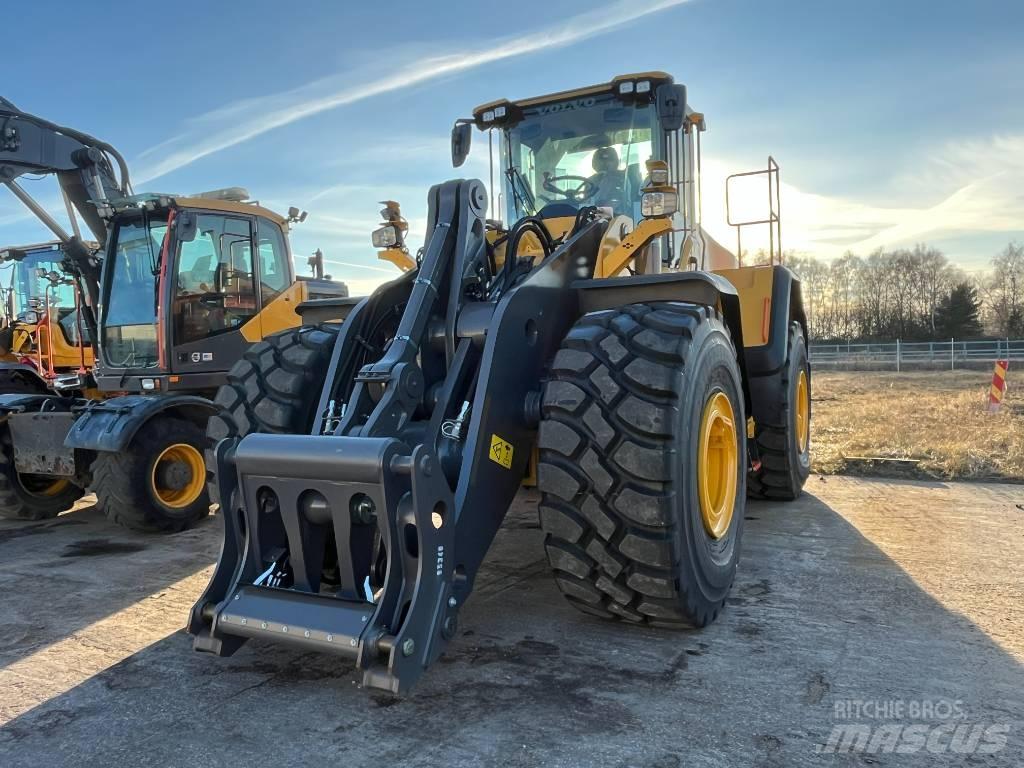 Volvo L 220 H Kolové nakladače