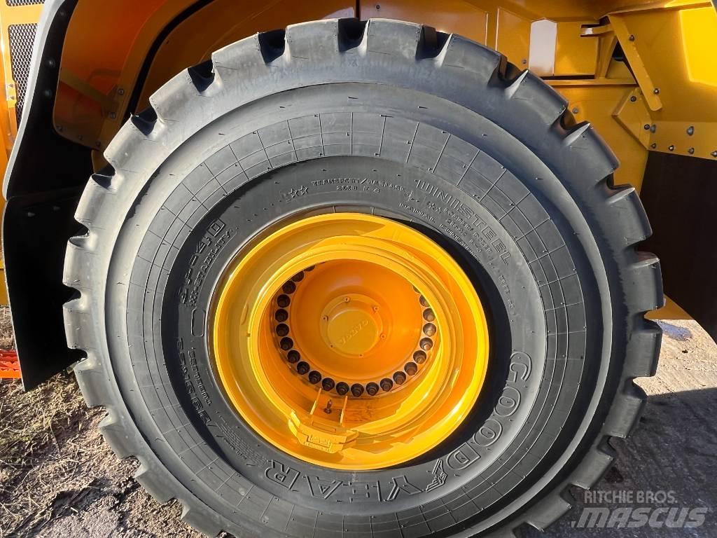 Volvo L 220 H Kolové nakladače