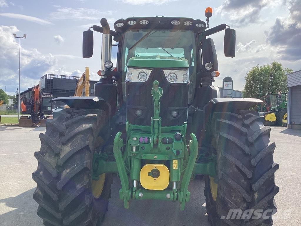 John Deere 6250 R Traktory