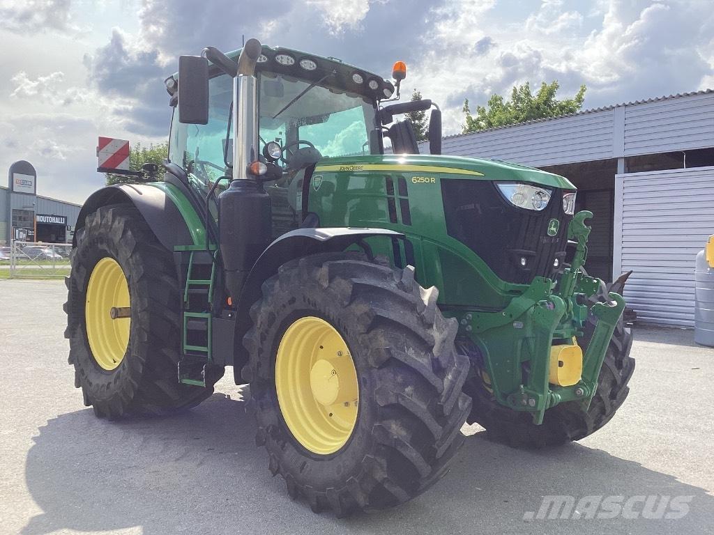 John Deere 6250 R Traktory