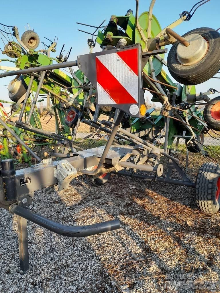 Fendt Twister 901T Obraceče a shrabovače sena