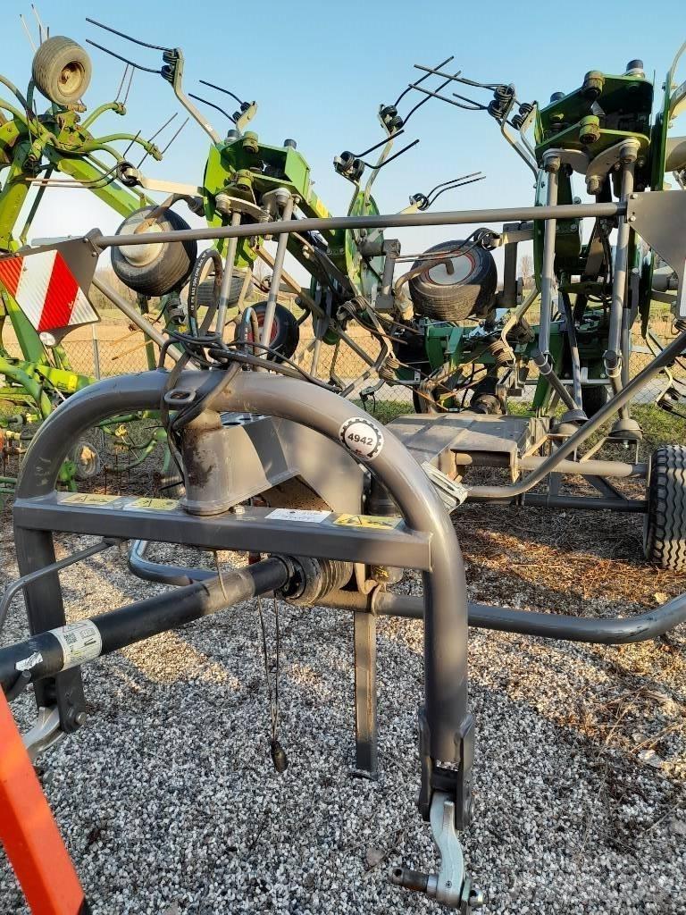 Fendt Twister 901T Obraceče a shrabovače sena
