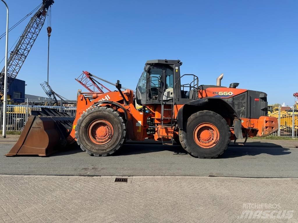 Hitachi ZW 550-6 Kolové nakladače