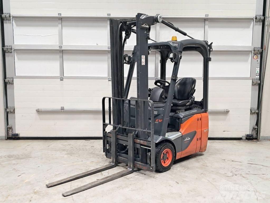 Linde E12-02 Akumulátorové vozíky