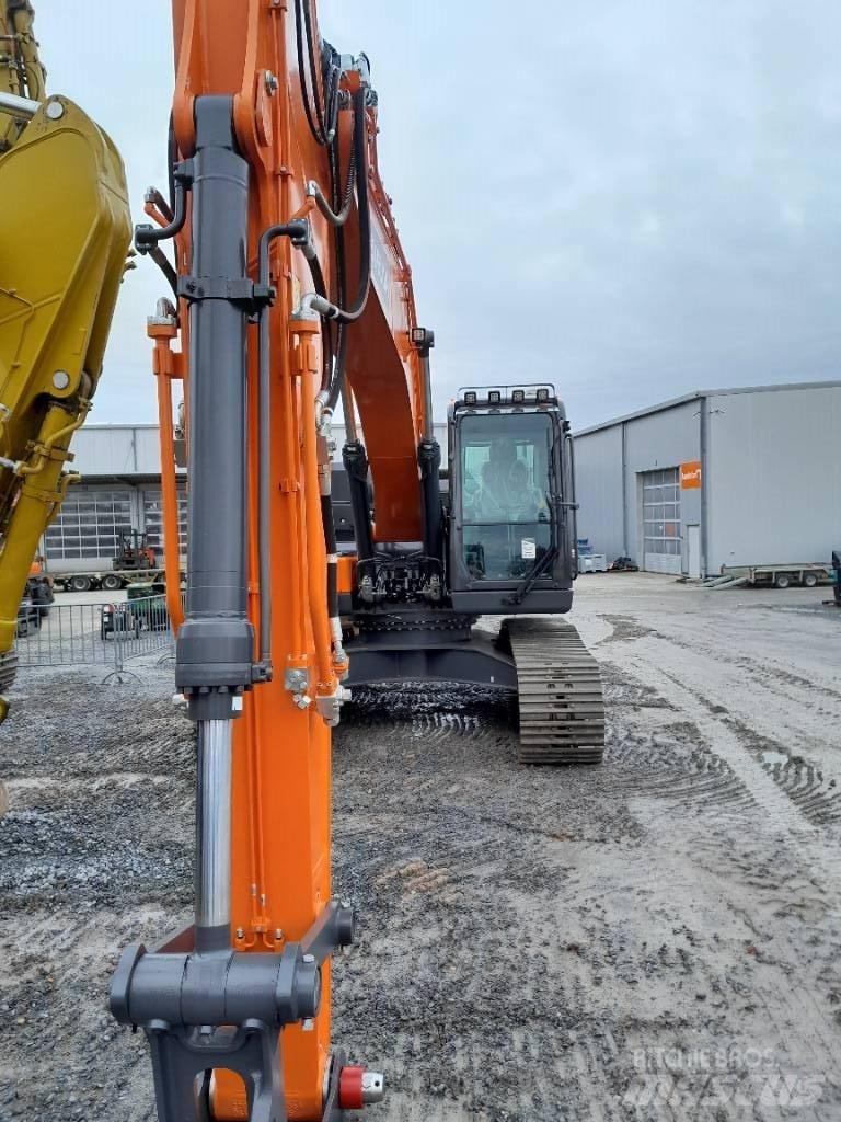 Develon DX 225 LC-7 Pásová rýpadla