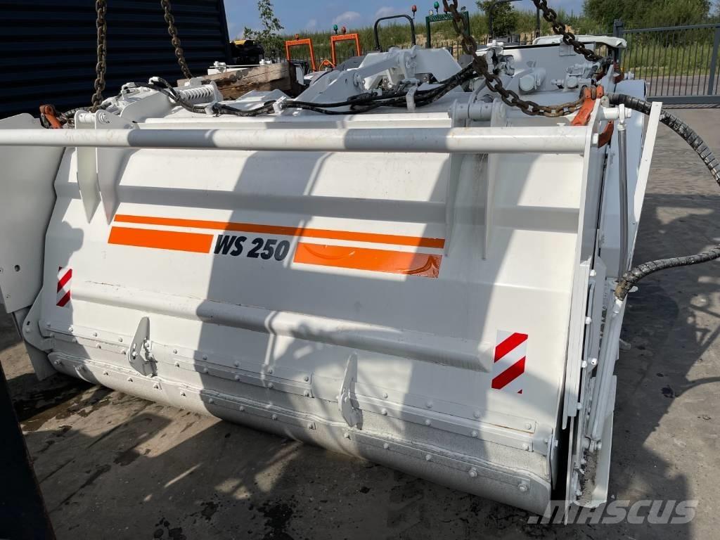 Wirtgen WS 250 Recyklátory asfaltu