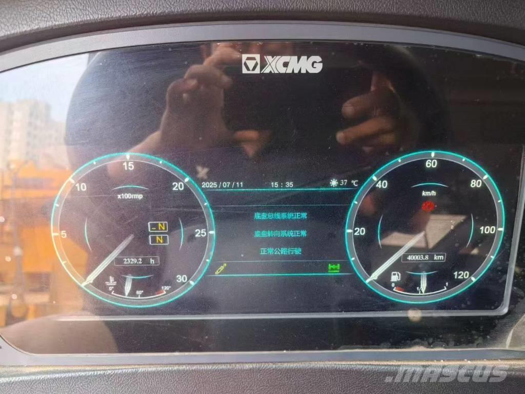 XCMG XCA300 Univerzální terénní jeřáby