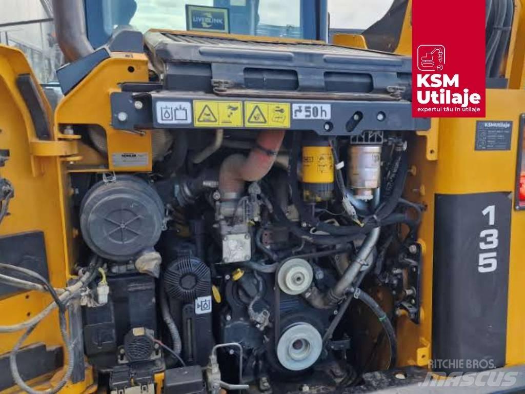 JCB 135 Smykem řízené nakladače