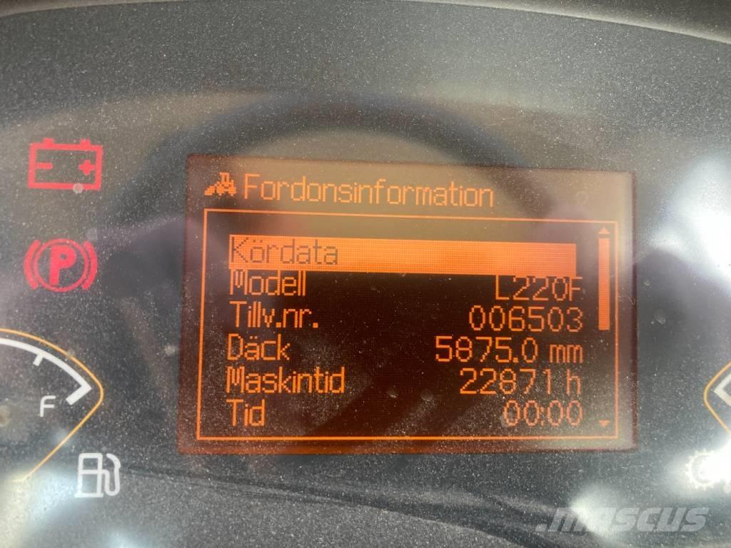 Volvo L 220 F Kolové nakladače