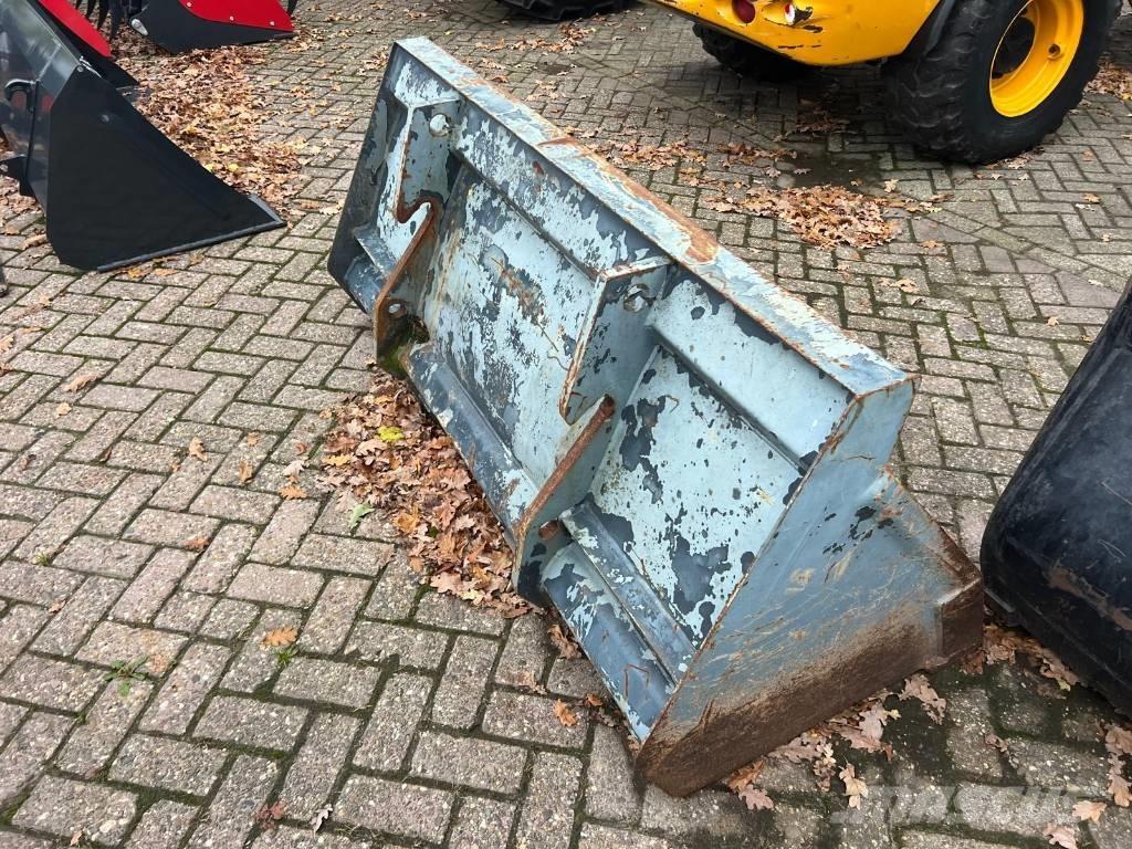 Kramer 318 Kolové nakladače