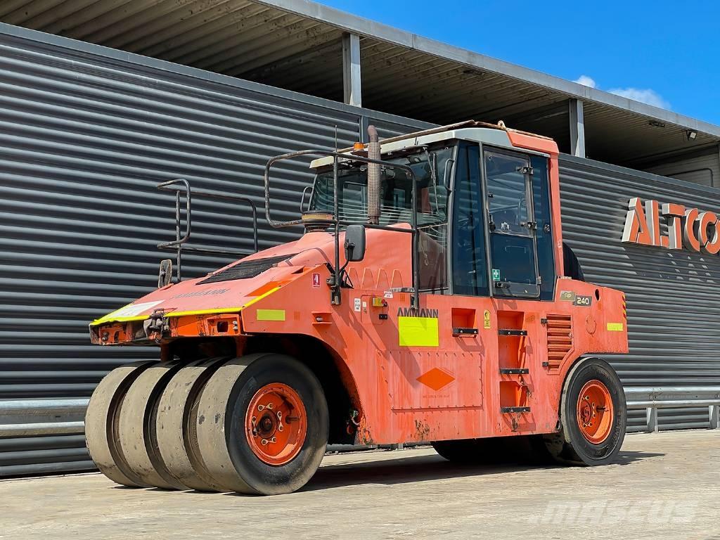 Ammann AP 240 Pneumatikové válce